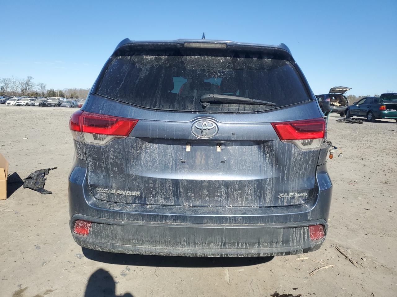 2018 Toyota Highlander - Image 6