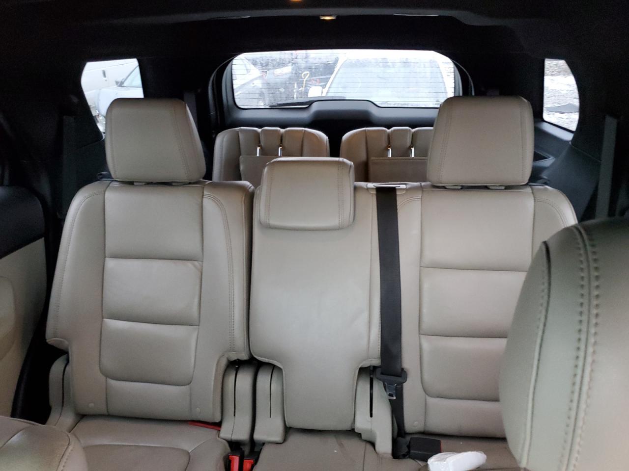 2013 Ford Explorer - Image 10