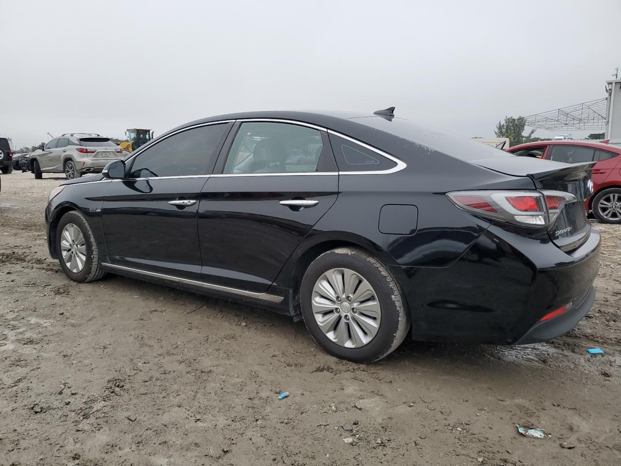 2016 Hyundai Sonata - Image 2