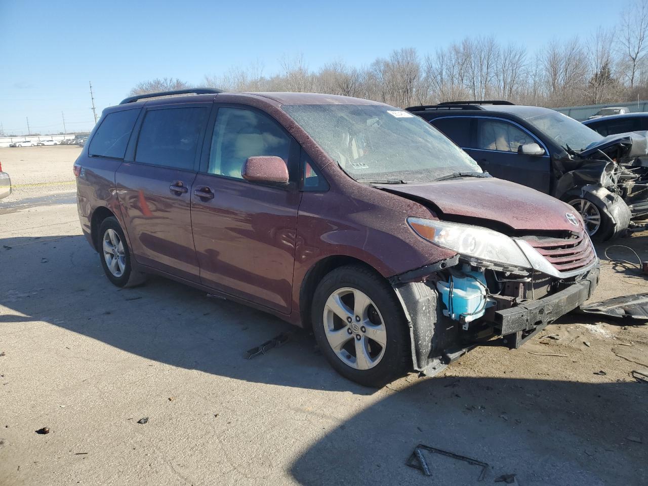 2016 Toyota Sienna - Image 4