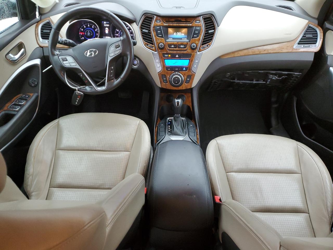 2013 Hyundai Santa Fe - Image 8