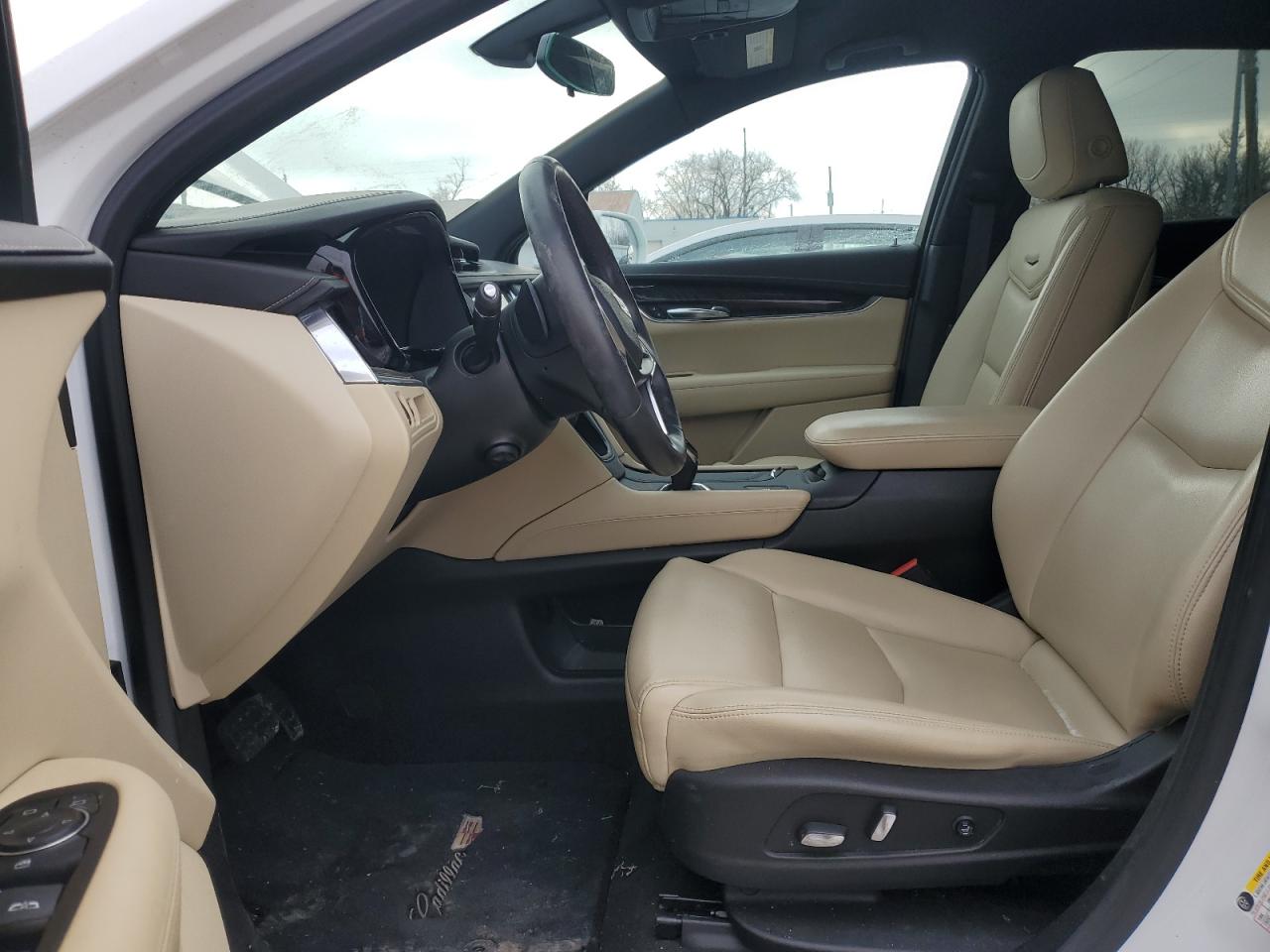 2017 Cadillac XT5 - Image 7