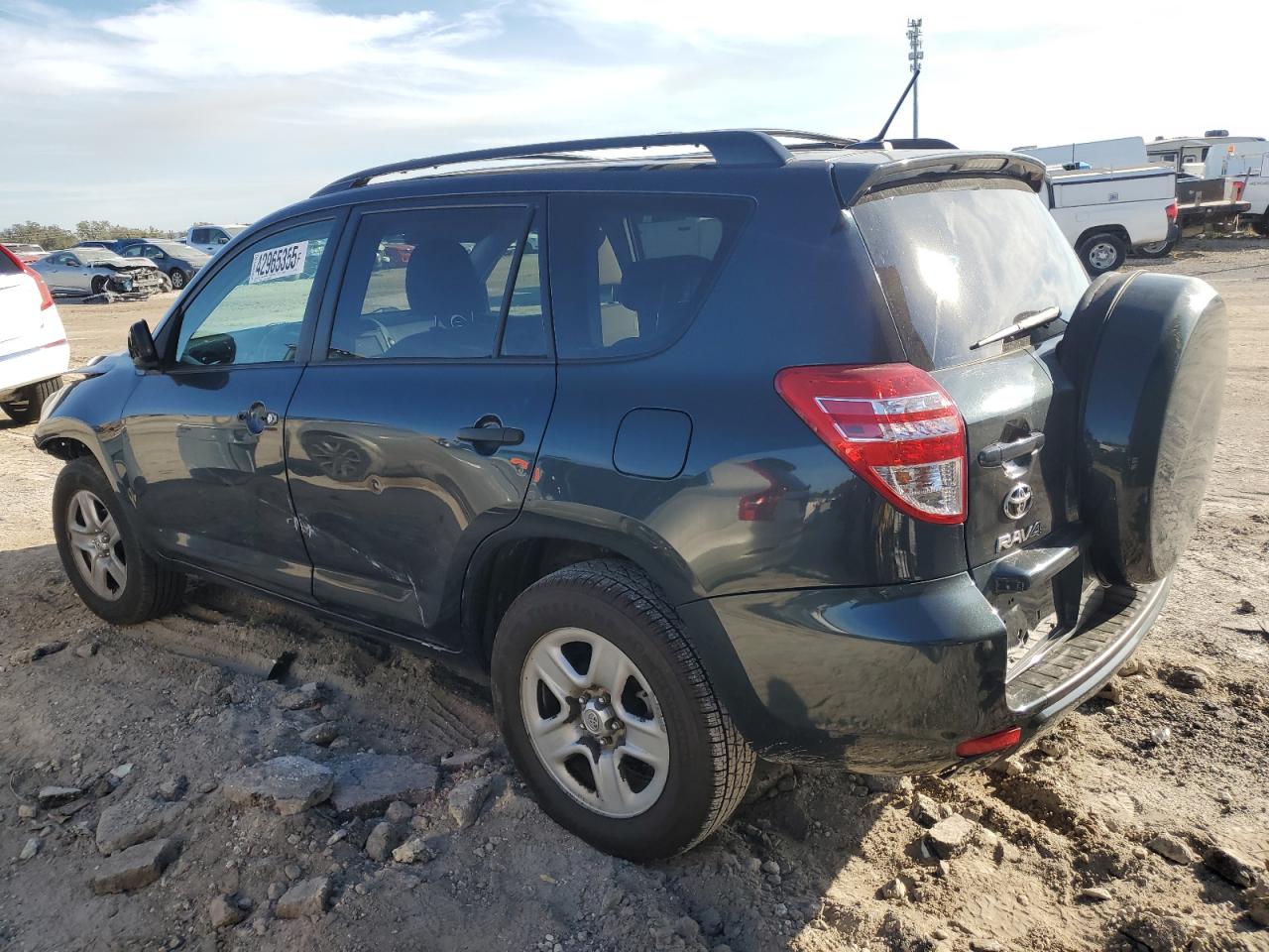 2011 Toyota RAV 4 - Image 2