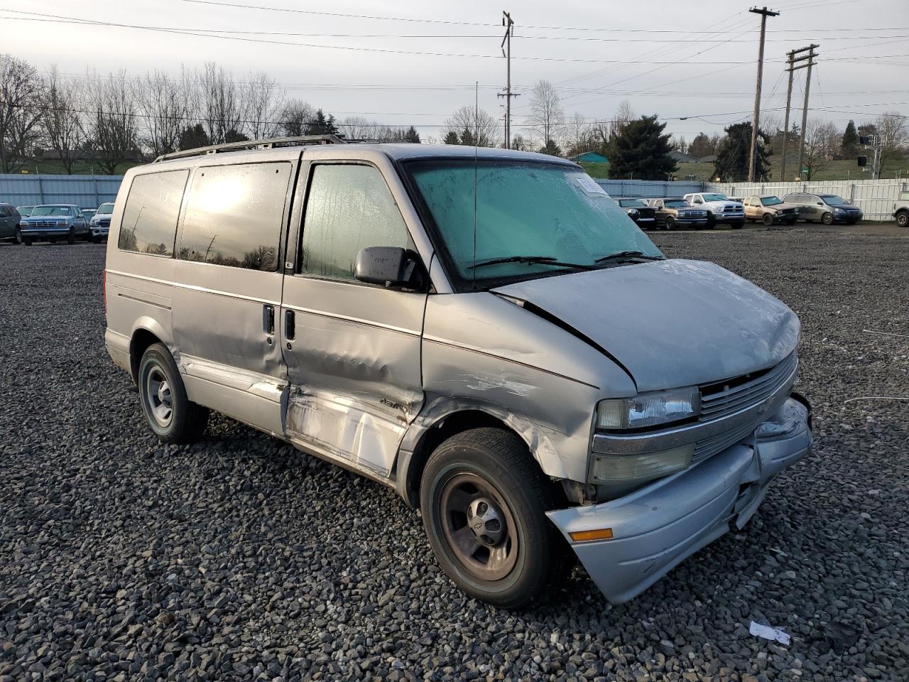 1999 Chevrolet Astro - Image 4