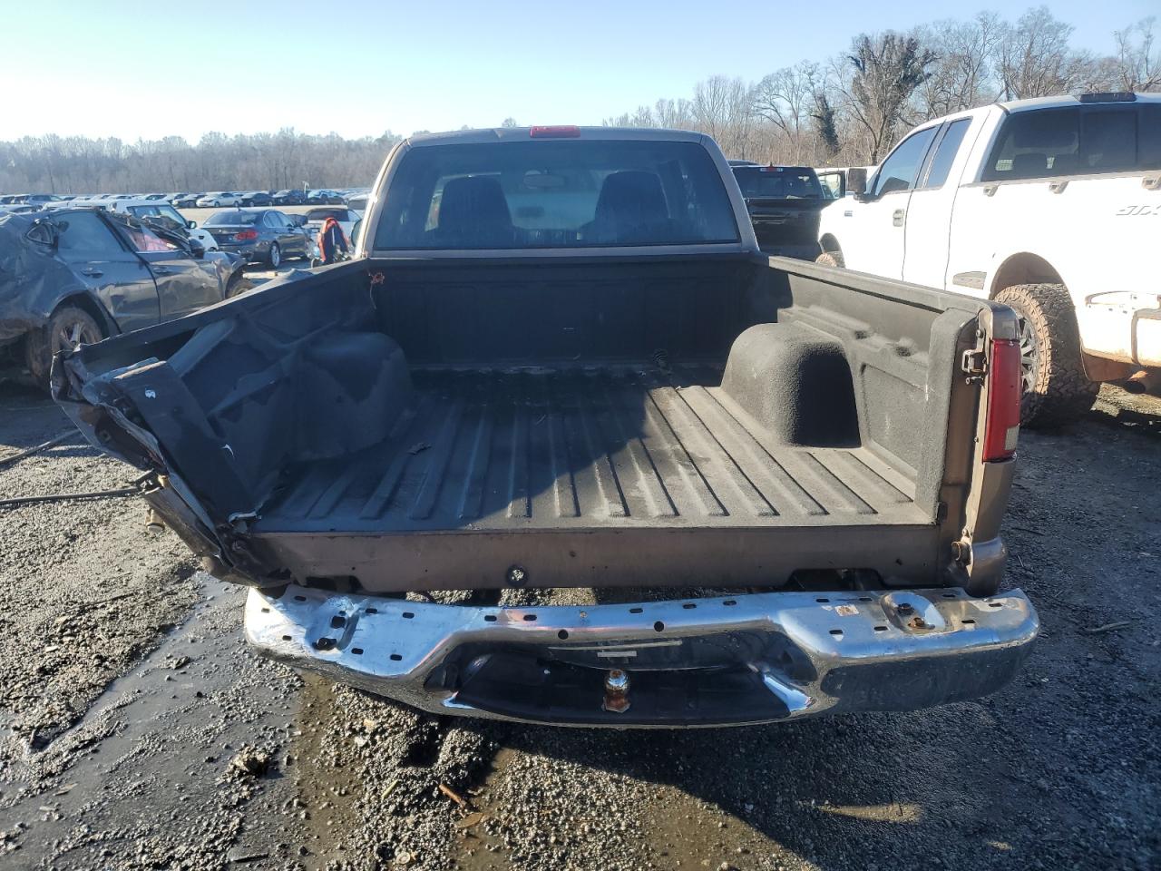 2003 Chevrolet S-10 Pickup - Image 6
