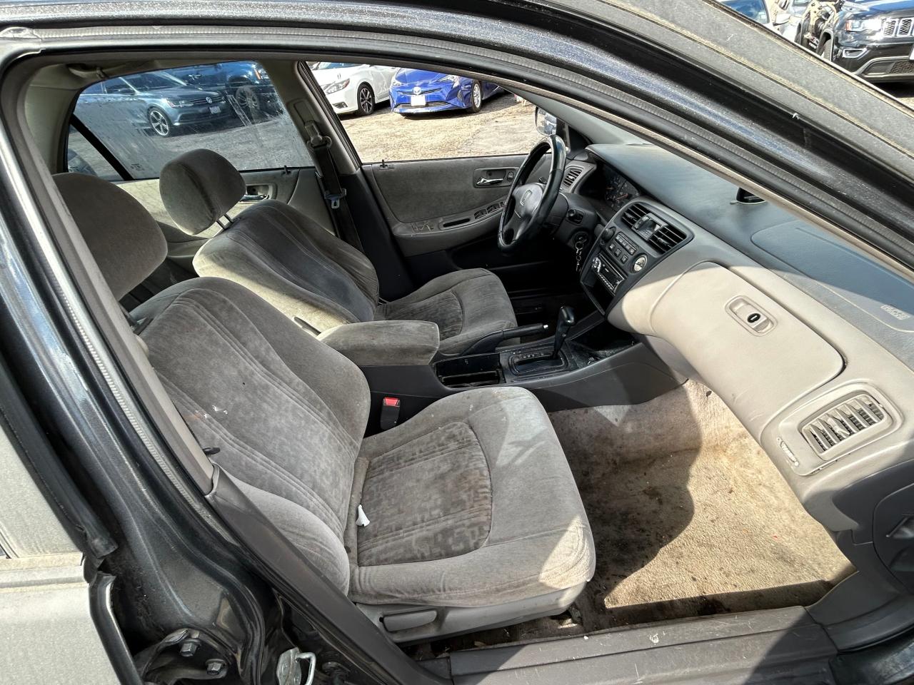 1999 Honda Accord - Image 5