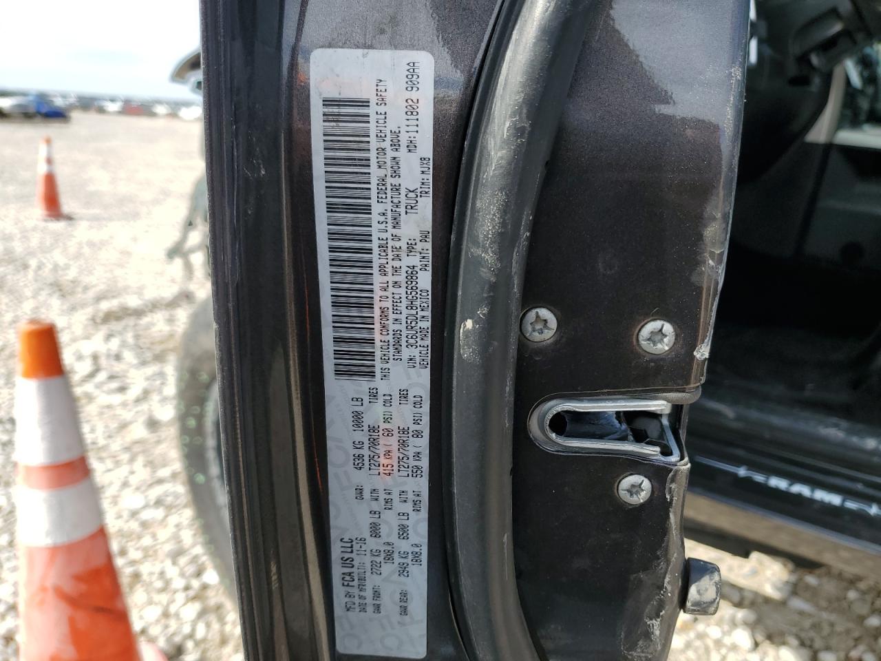 2017 RAM 2500 - Image 13