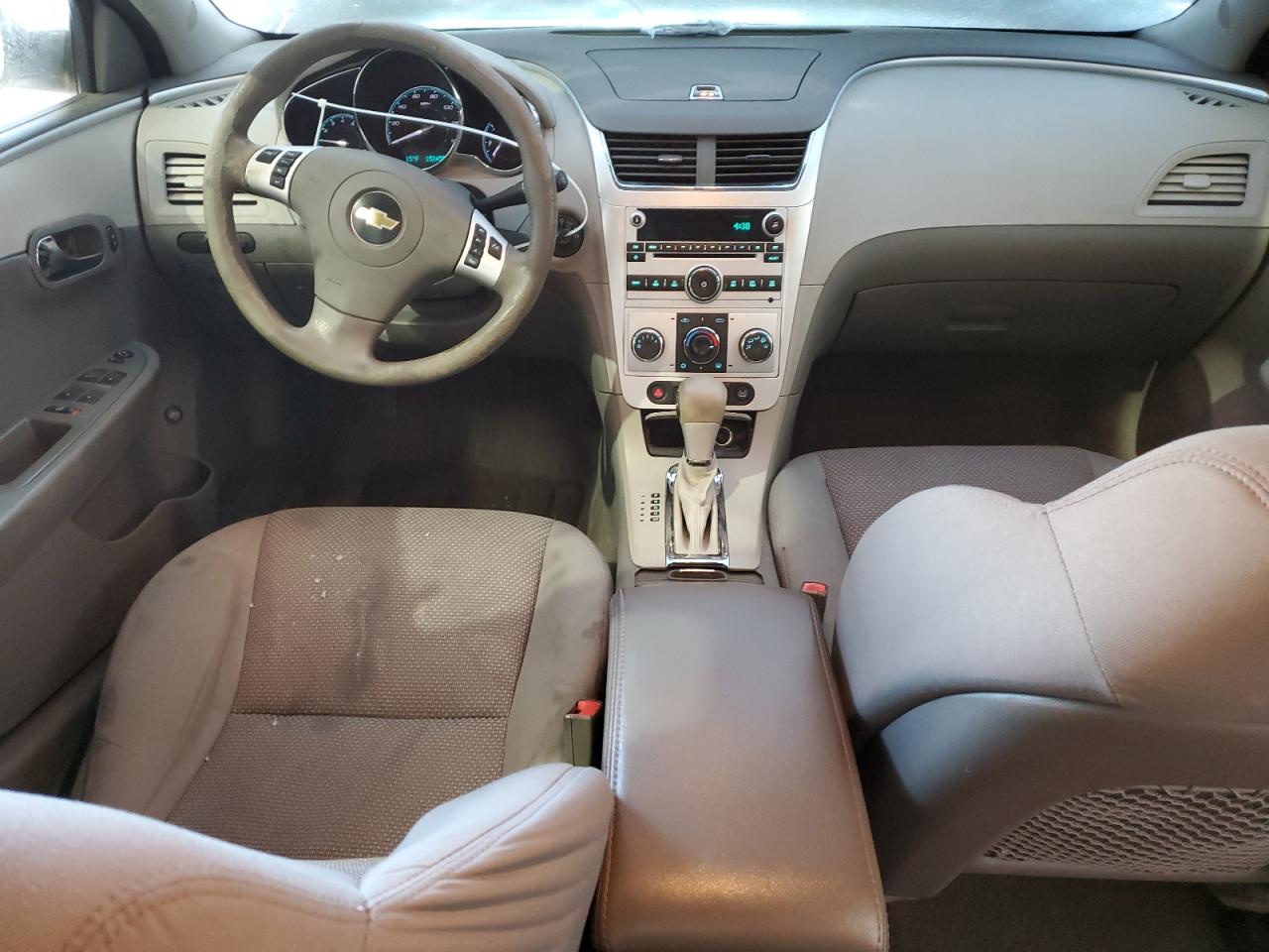 2011 Chevrolet Malibu - Image 8