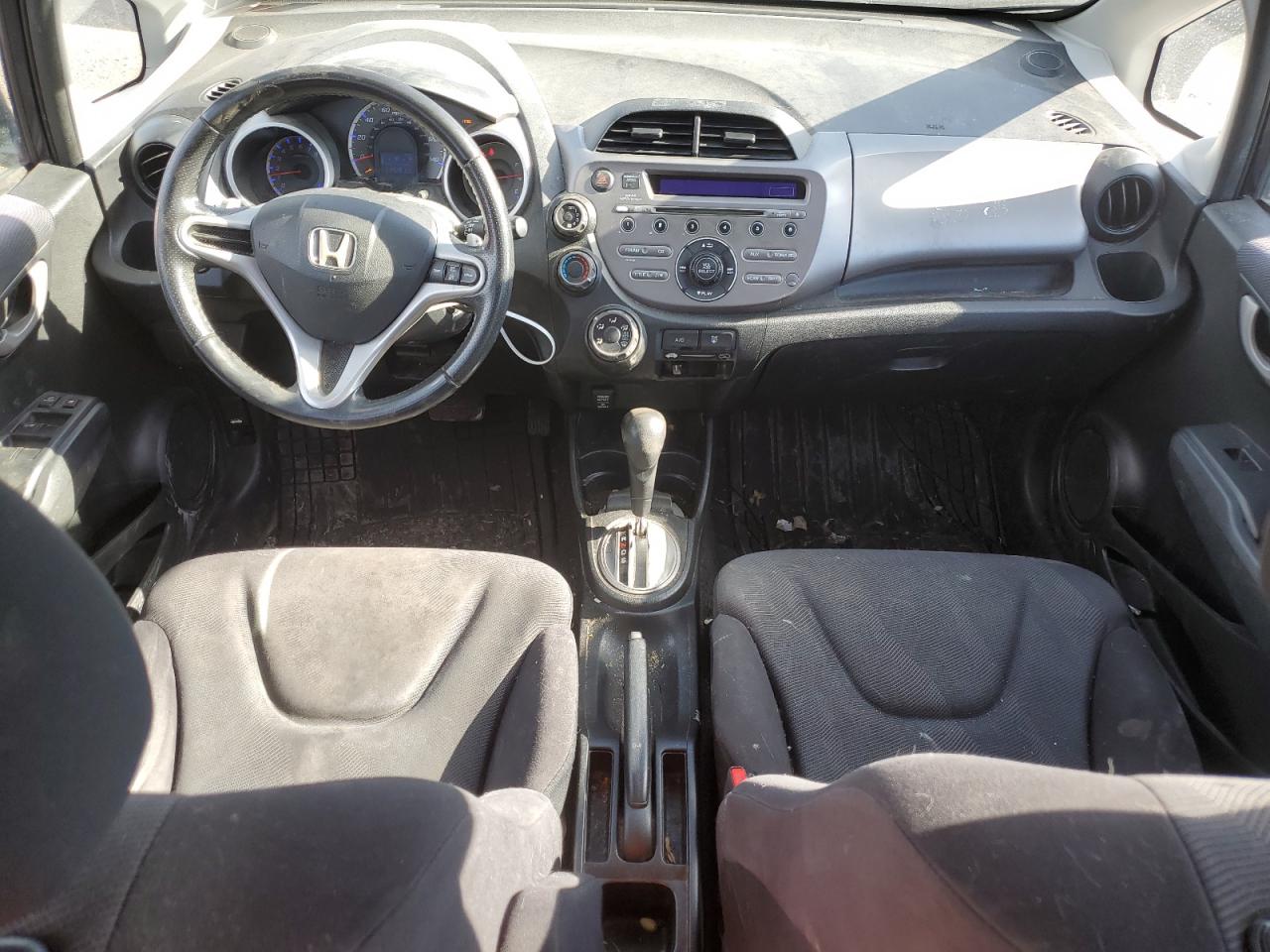 2010 Honda Fit - Image 8