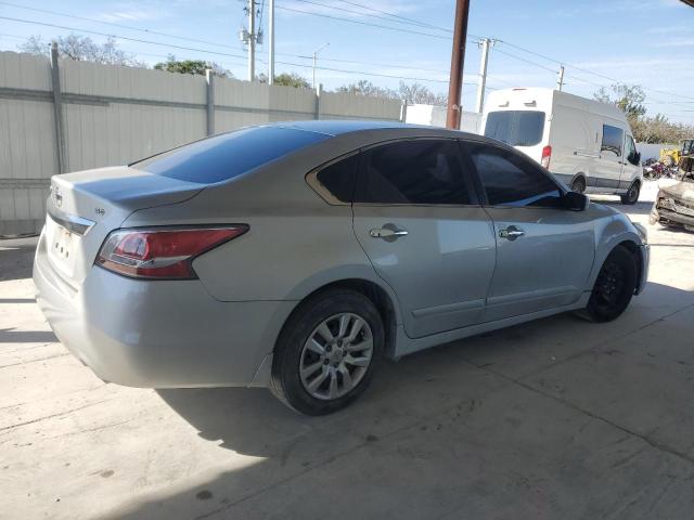 Sedans NISSAN ALTIMA 2015 Srebrny