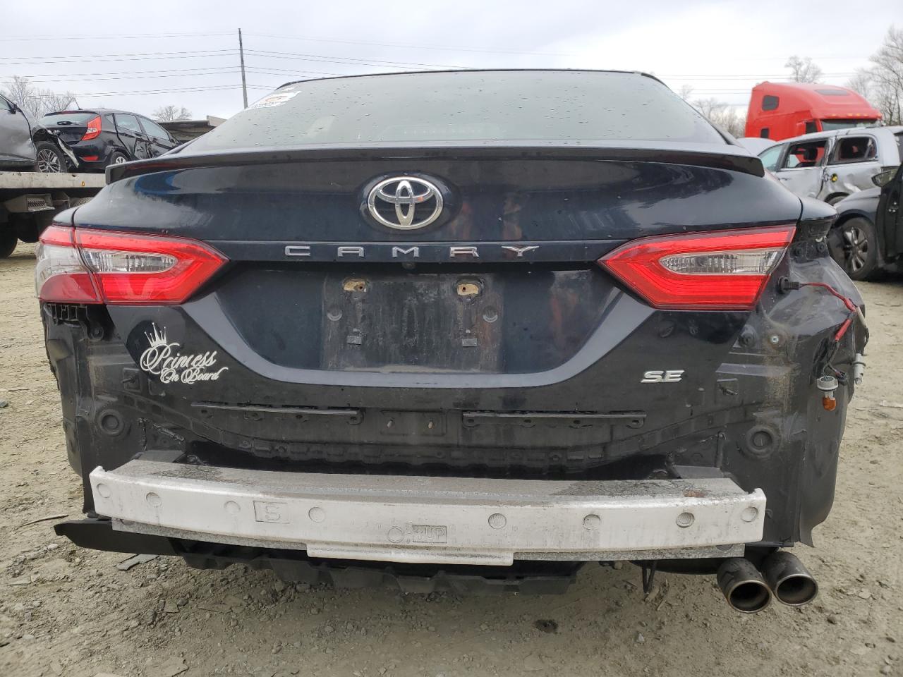 2018 Toyota Camry - Image 6