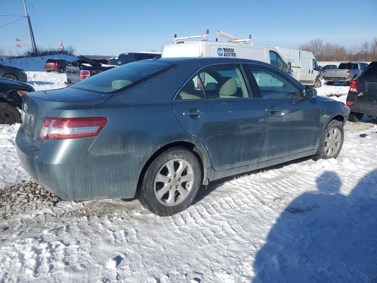 2011 Toyota Camry - Image 3