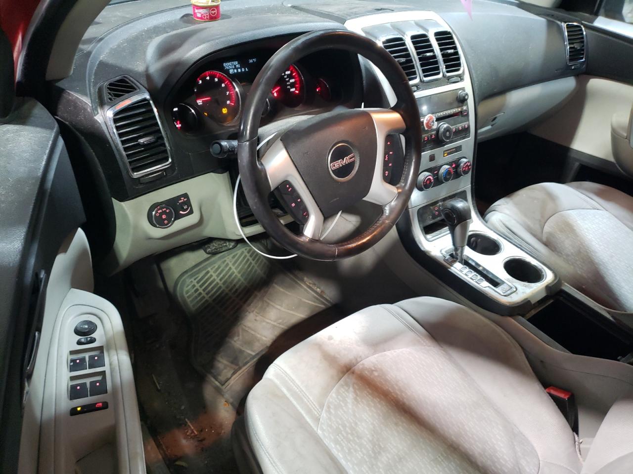 2012 GMC Acadia - Image 8