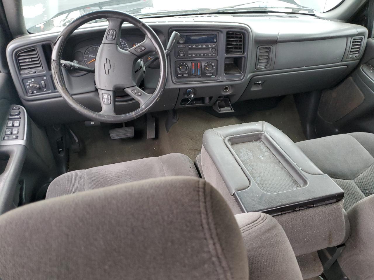 2007 Chevrolet Silverado - Image 8
