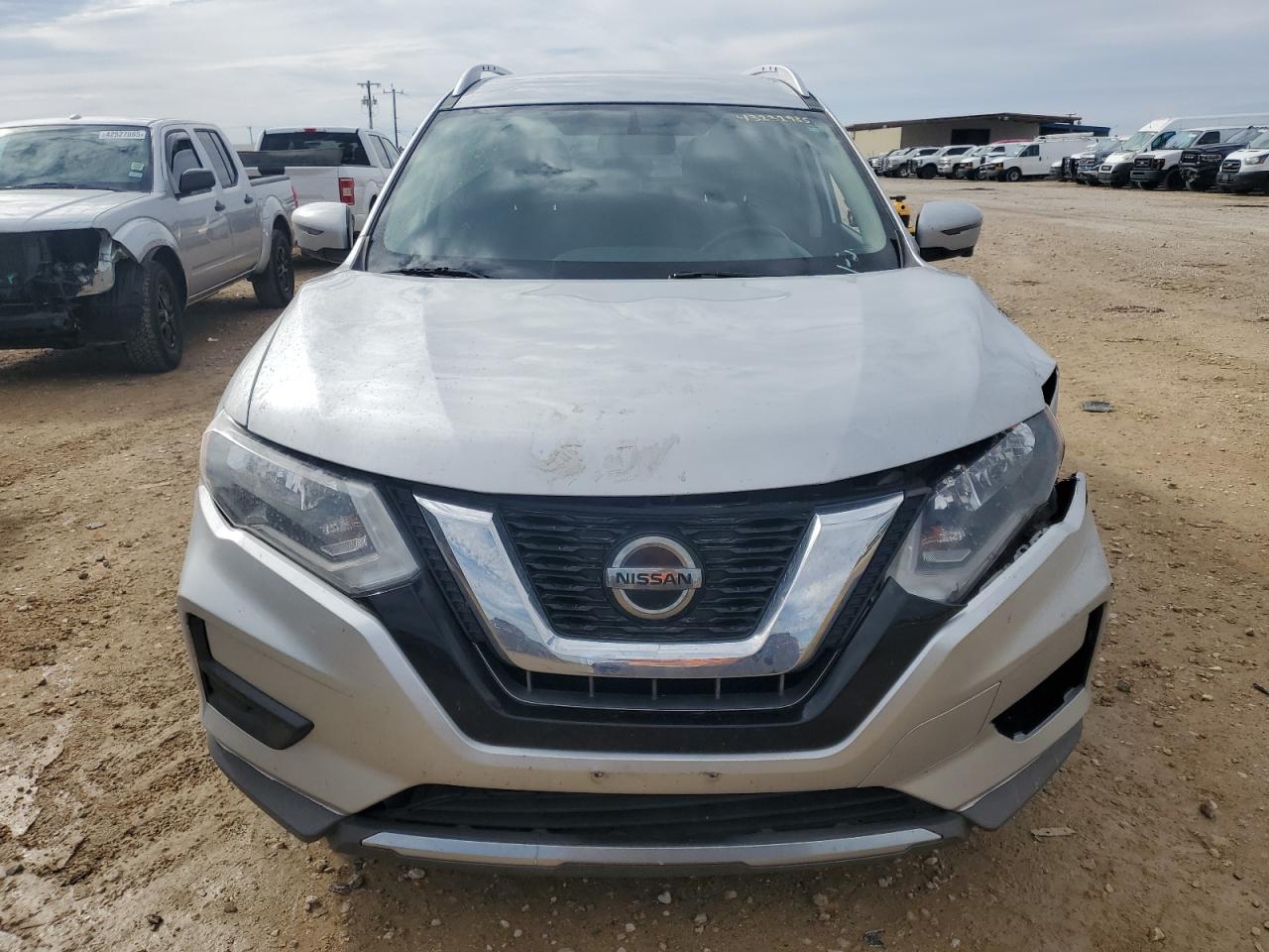 2018 Nissan Rogue - Image 5