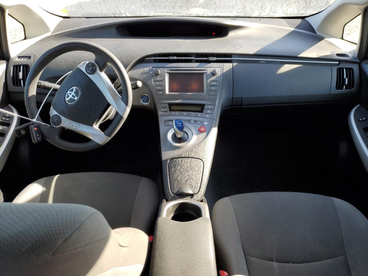 2013 Toyota Prius - Image 8