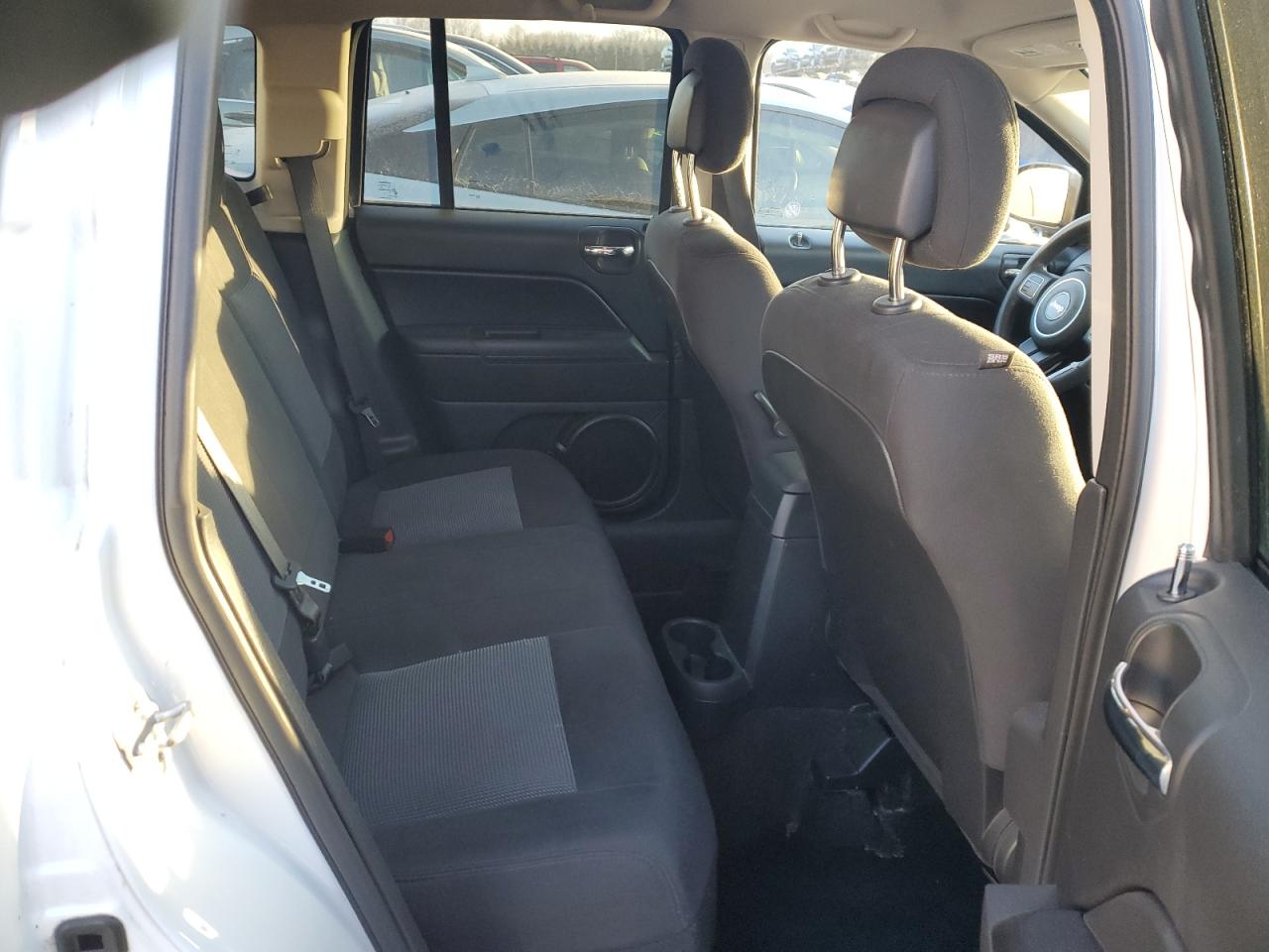2015 Jeep Compass - Image 10