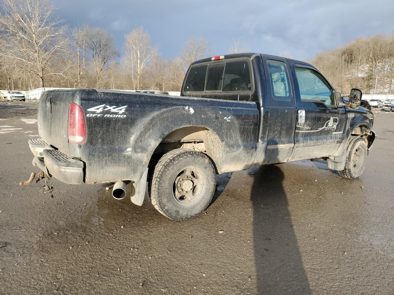 2001 Ford F250 - Image 3