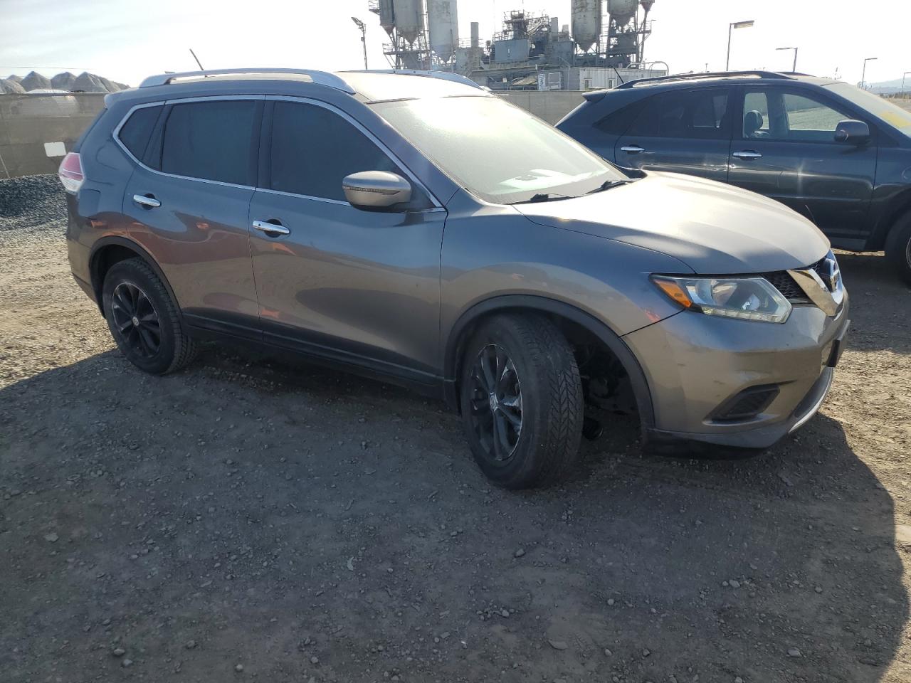 VIN KNMAT2MV7GP708356 2016 NISSAN ROGUE no.4