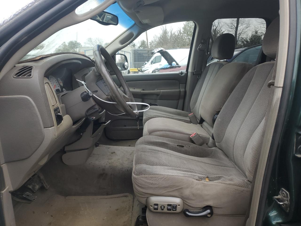 2002 Dodge RAM - Image 7