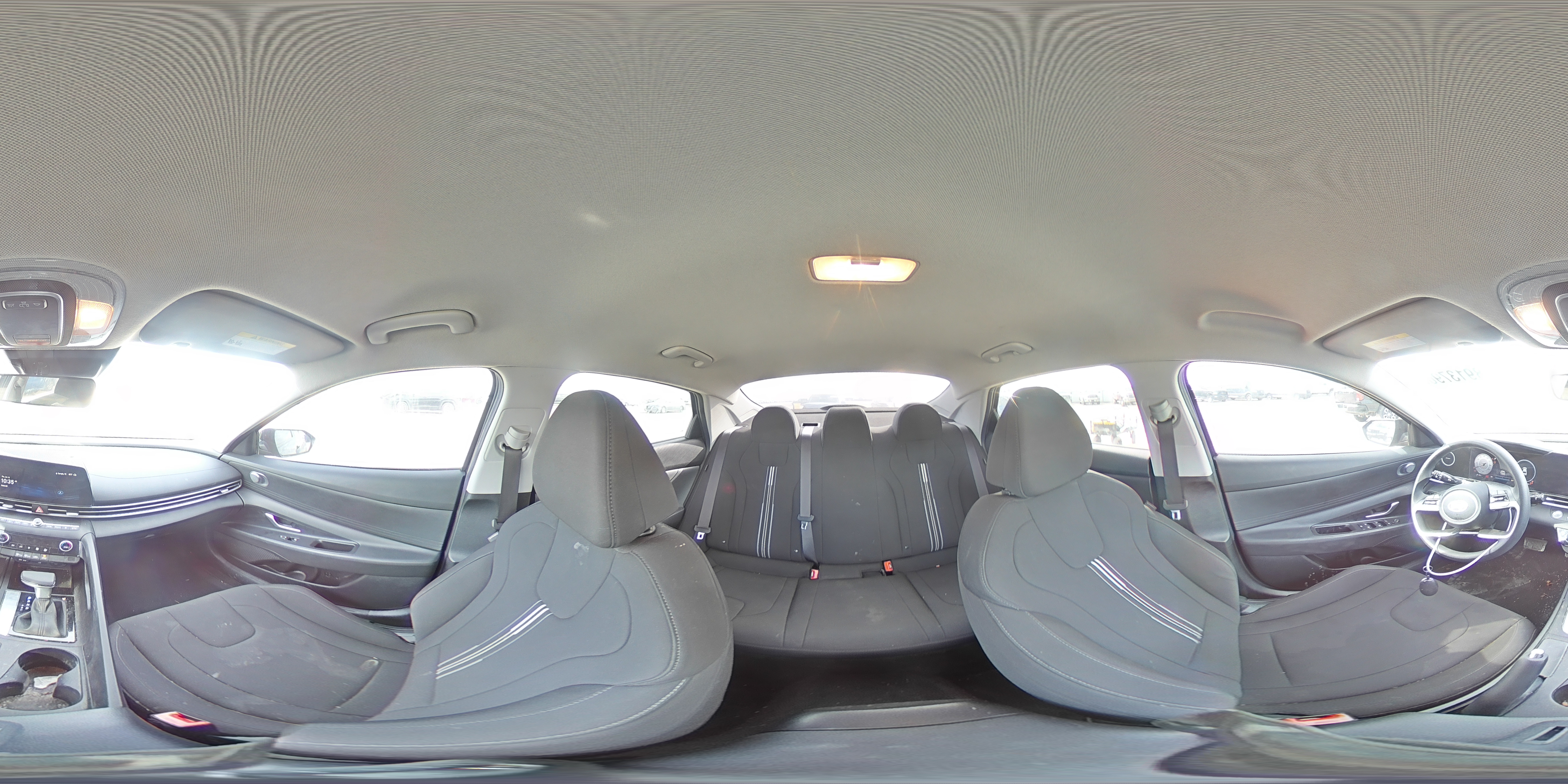 2024 Hyundai Elantra - Image 13