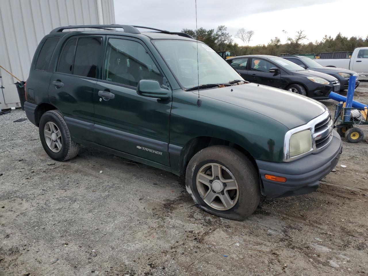 2003 Chevrolet Tracker - Image 4