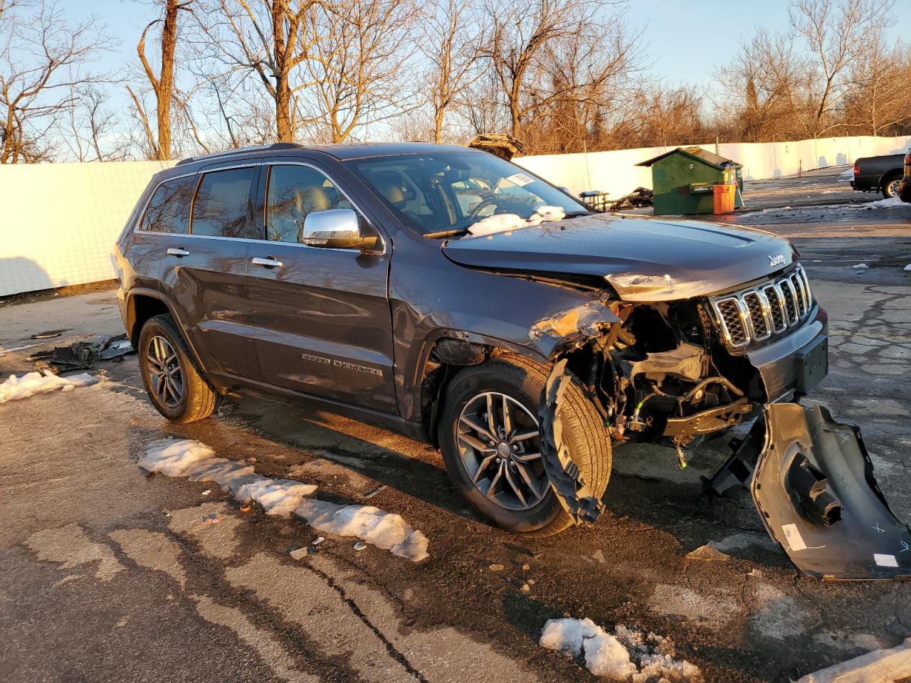 2017 Jeep Grand Cherokee - Image 4