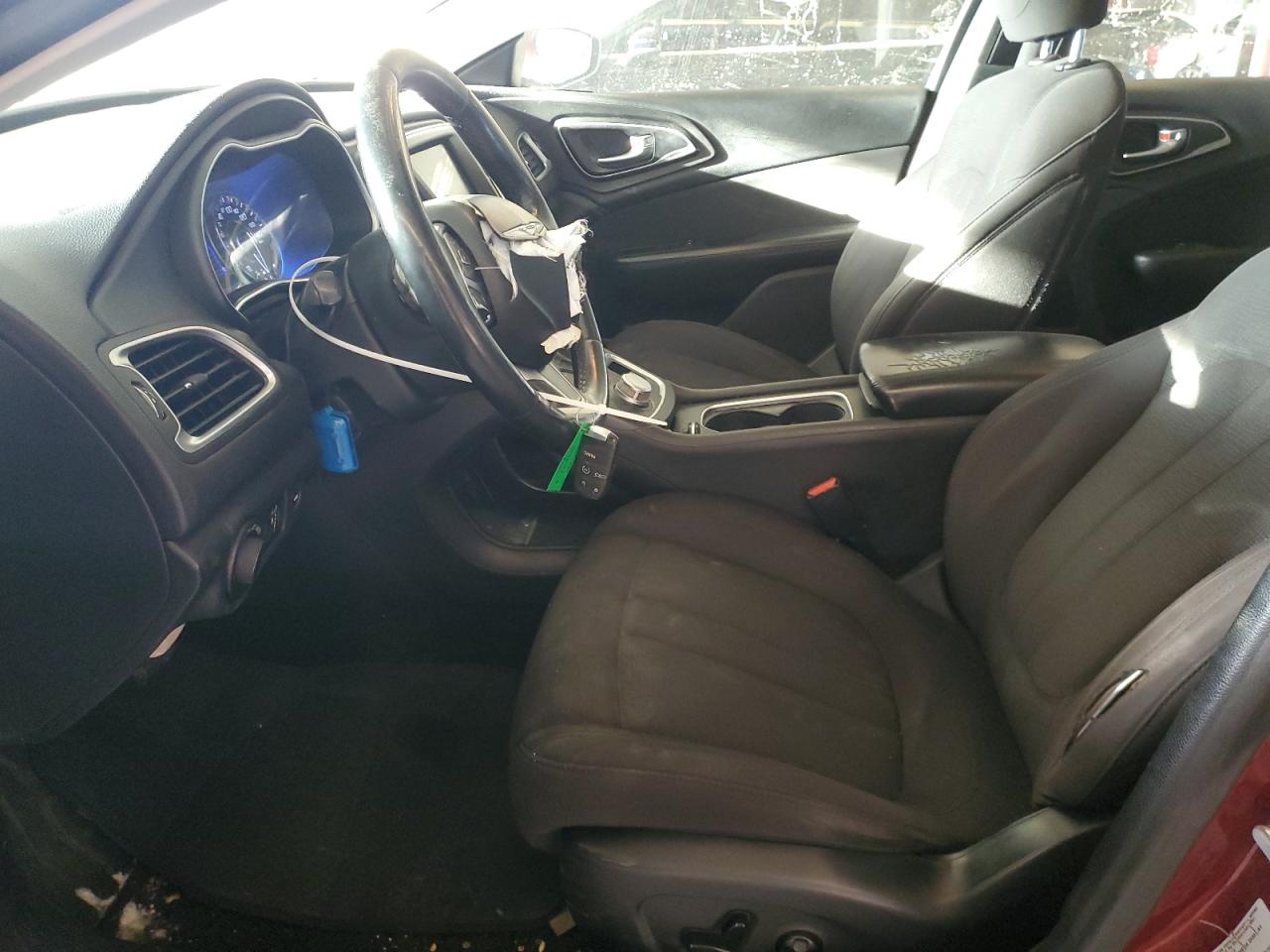 2015 Chrysler 200 - Image 7
