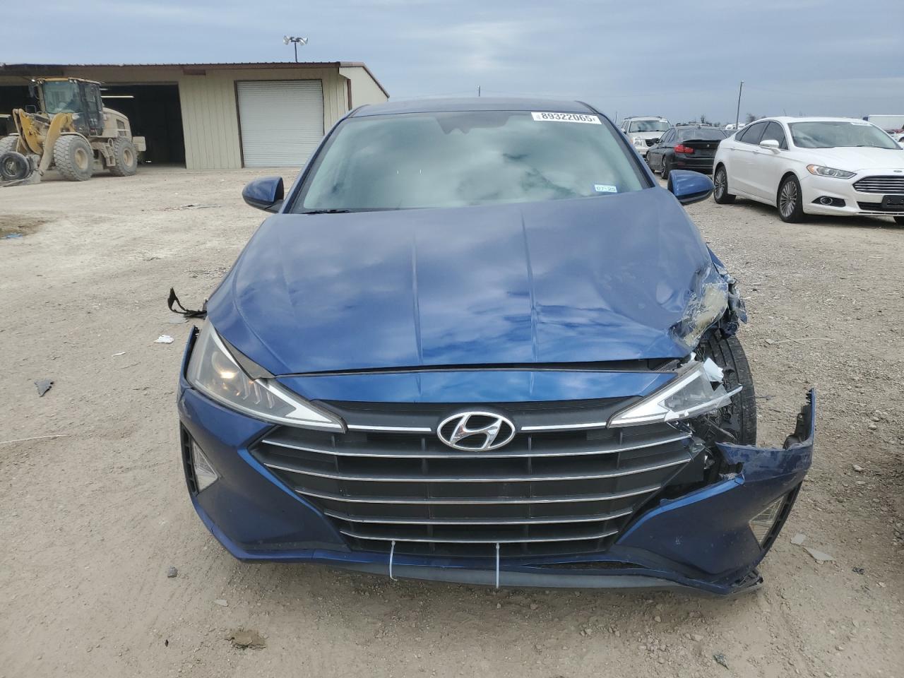 2020 Hyundai Elantra - Image 5