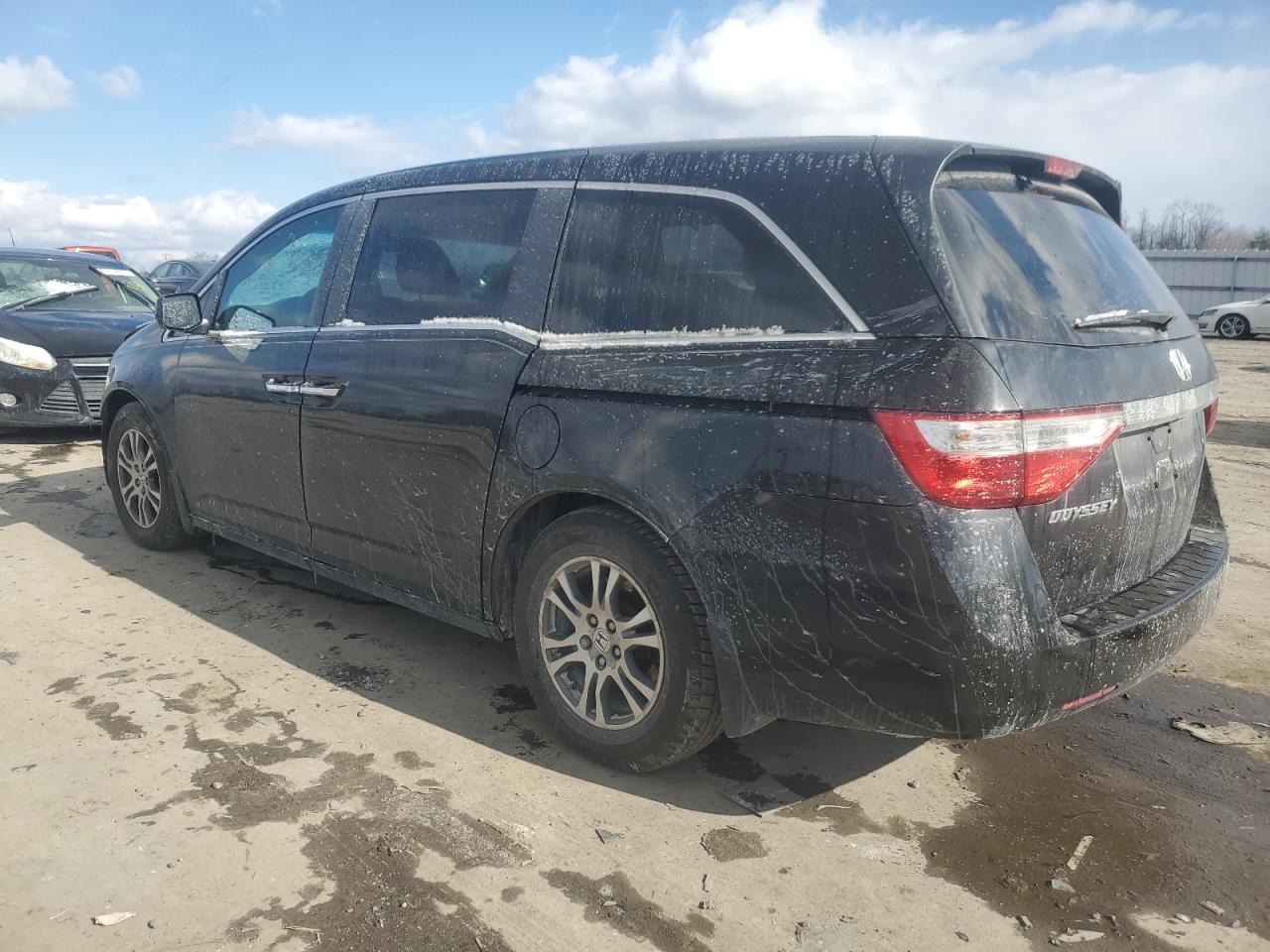 2012 Honda Odyssey - Image 2