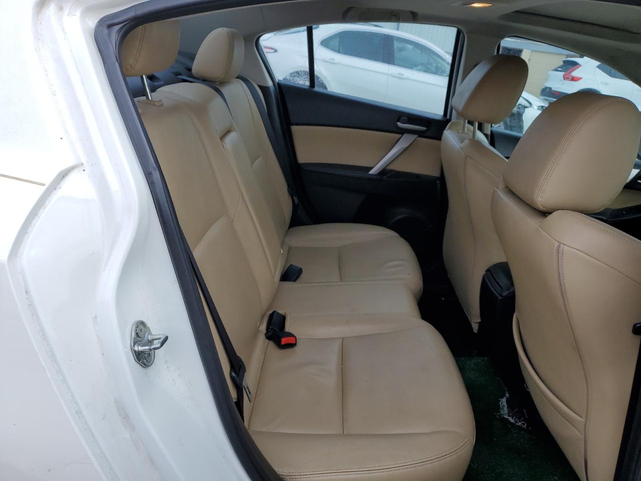 2012 Mazda 3 - Image 10