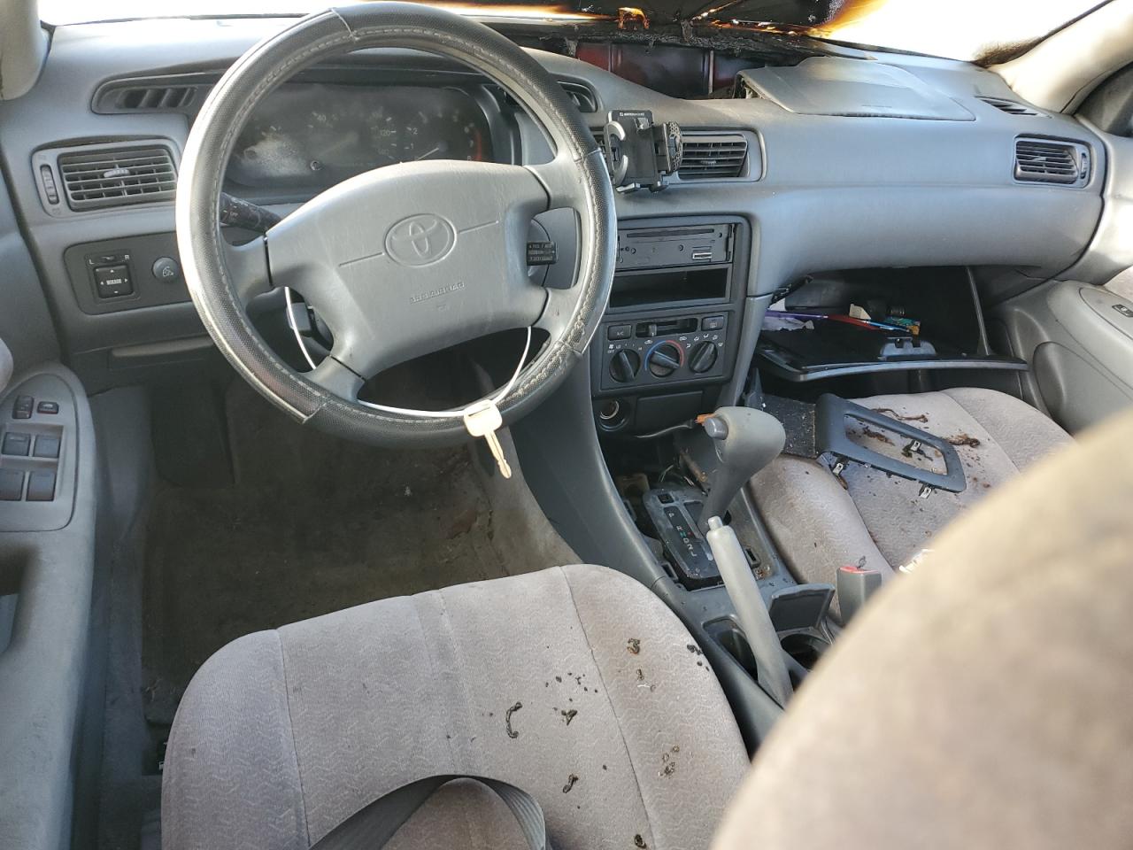 1998 Toyota Camry - Image 8