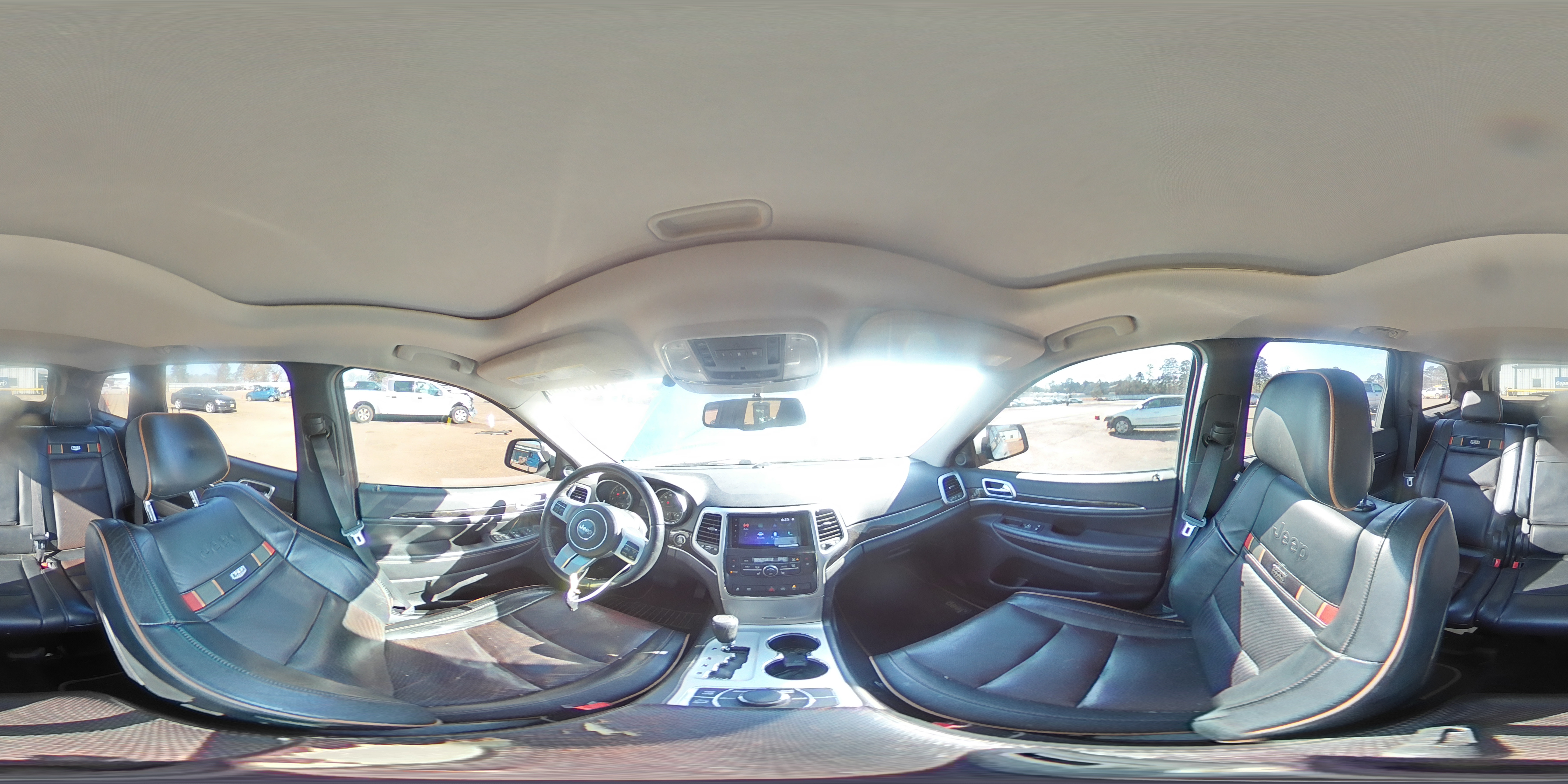 2011 Jeep Grand Cherokee - Image 14