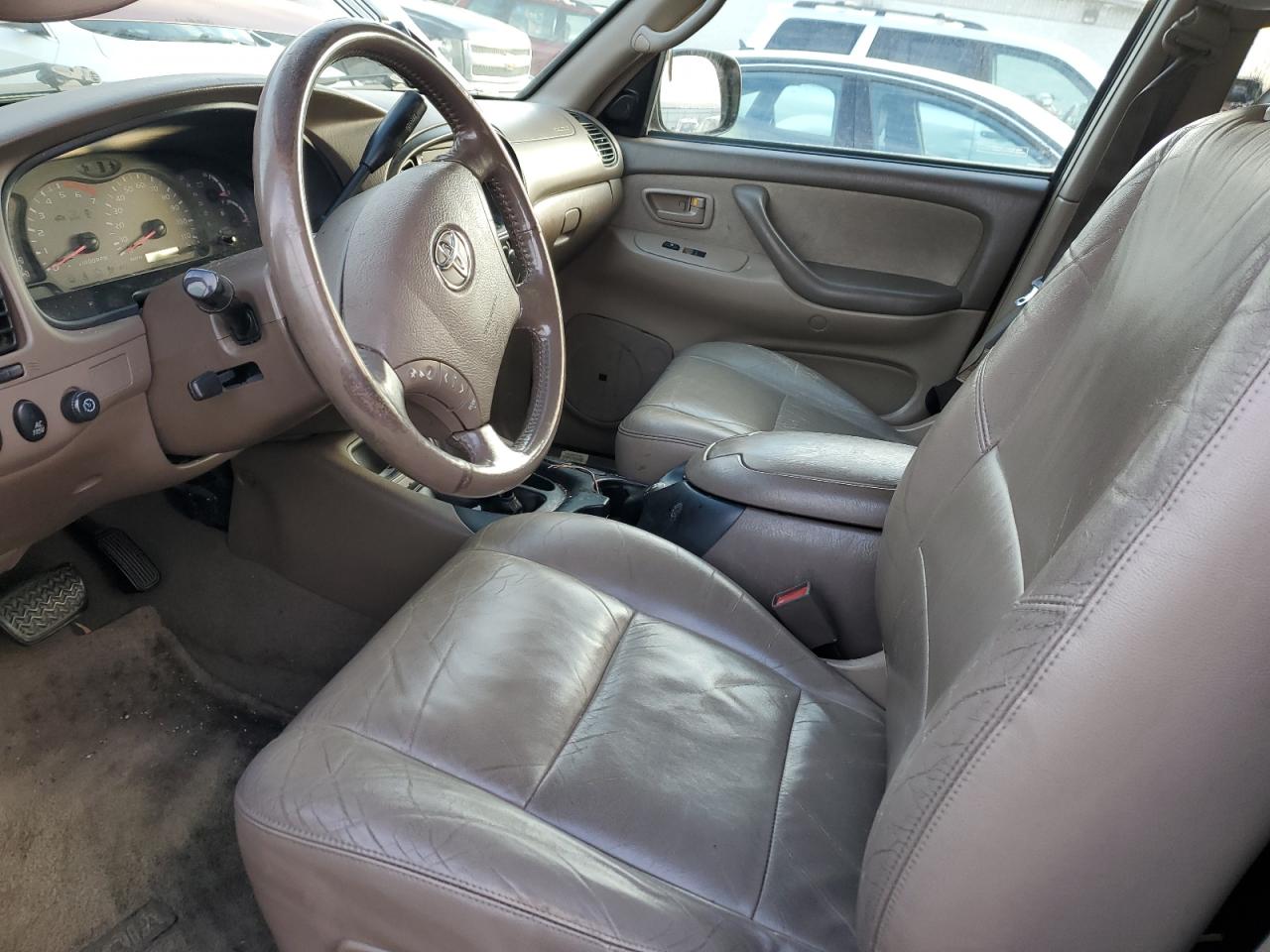 2004 Toyota Sequoia - Image 7