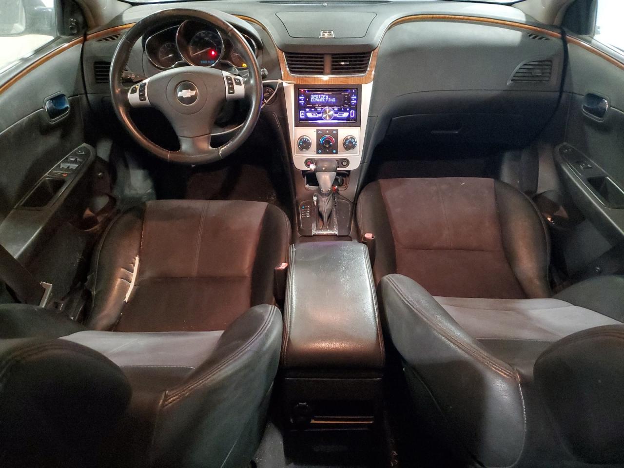 2009 Chevrolet Malibu - Image 8