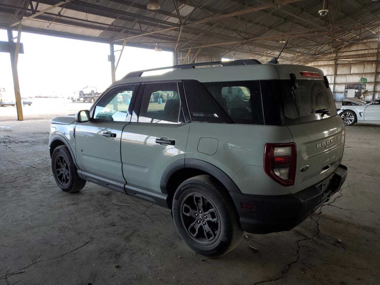 2021 Ford Bronco - Image 2