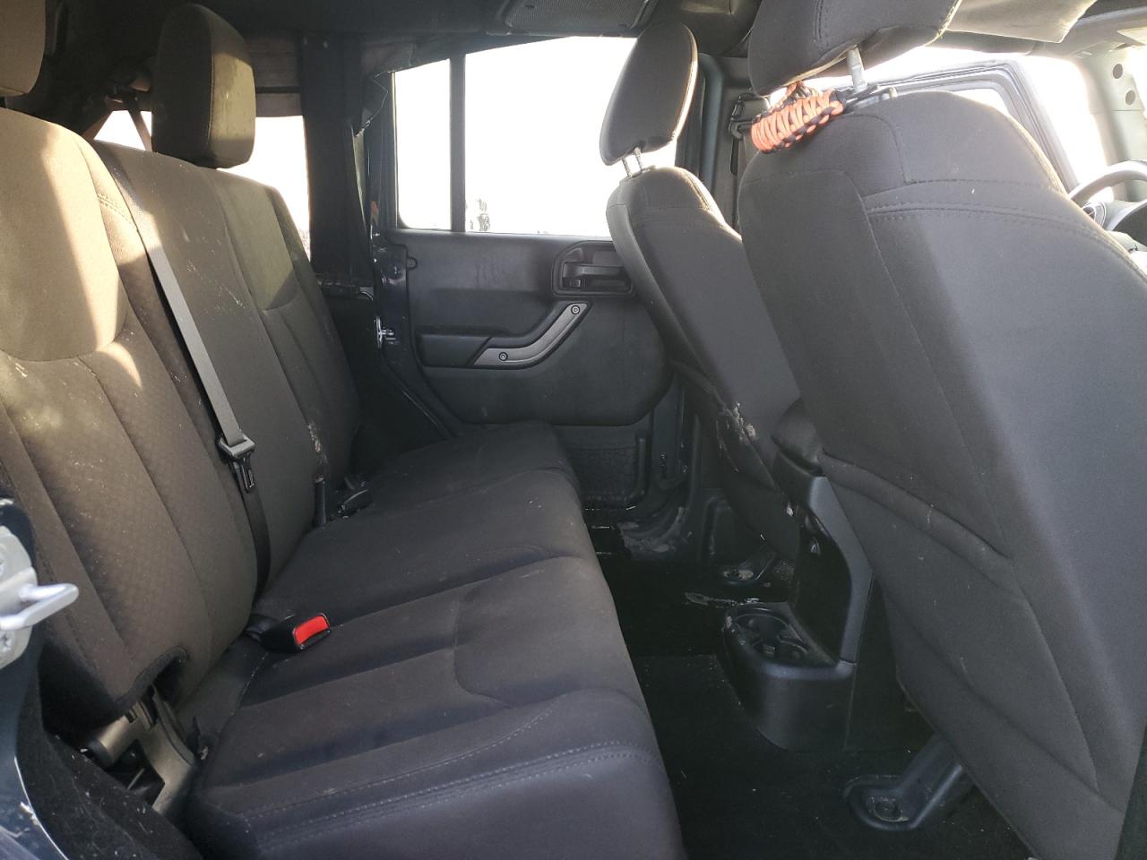 2018 Jeep Wrangler - Image 10