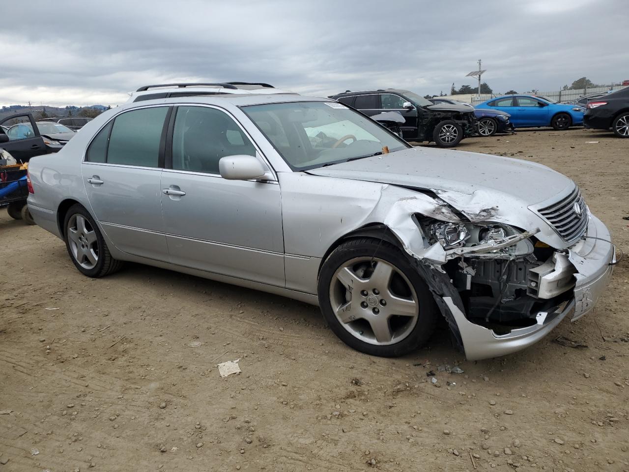 2005 Lexus LS - Image 4