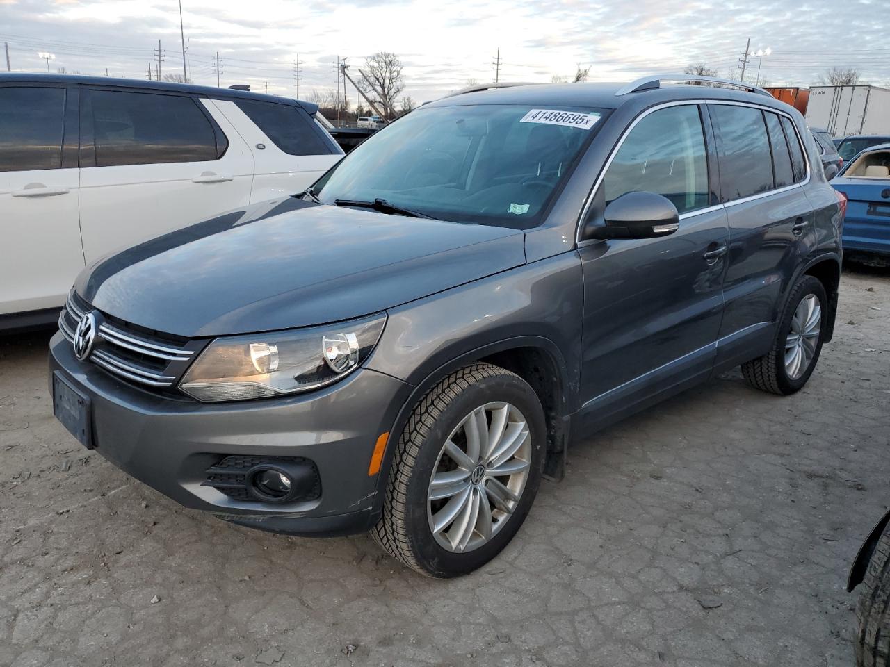 VIN WVGBV3AX9EW554211 2014 VOLKSWAGEN TIGUAN no.1