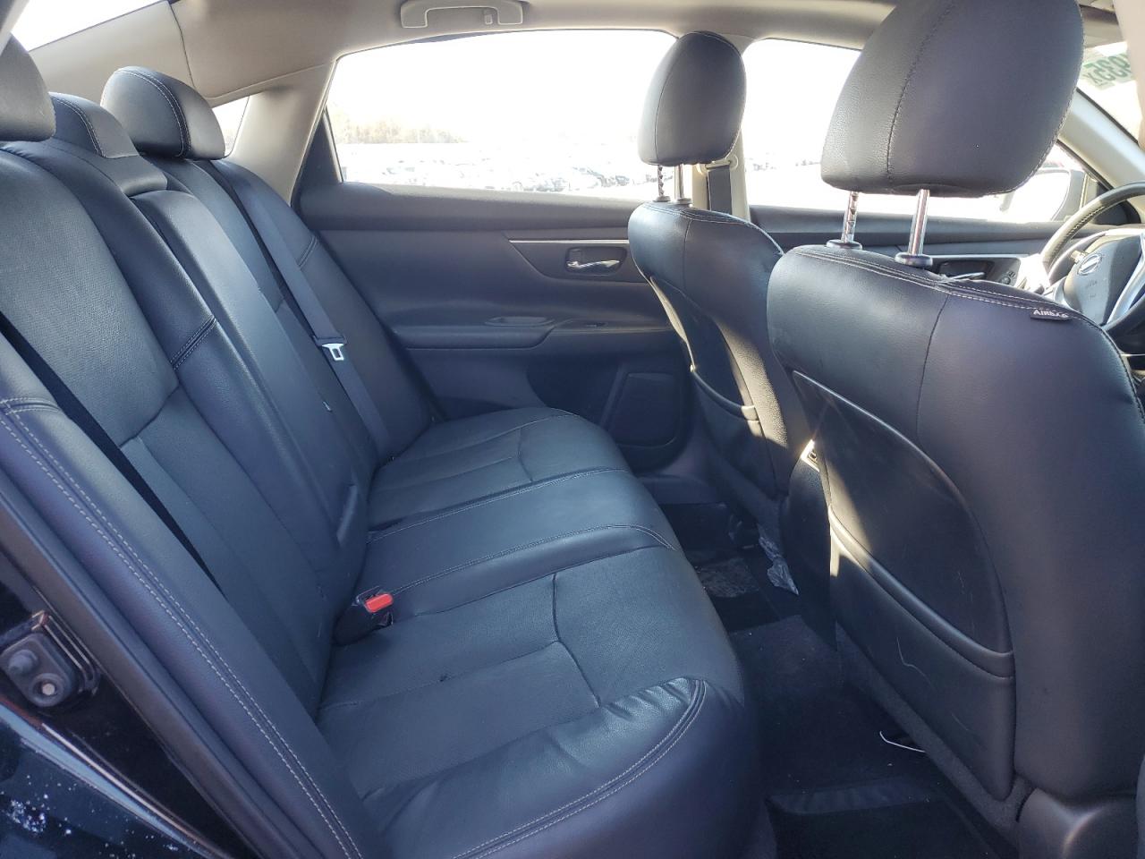2016 Nissan Altima - Image 11