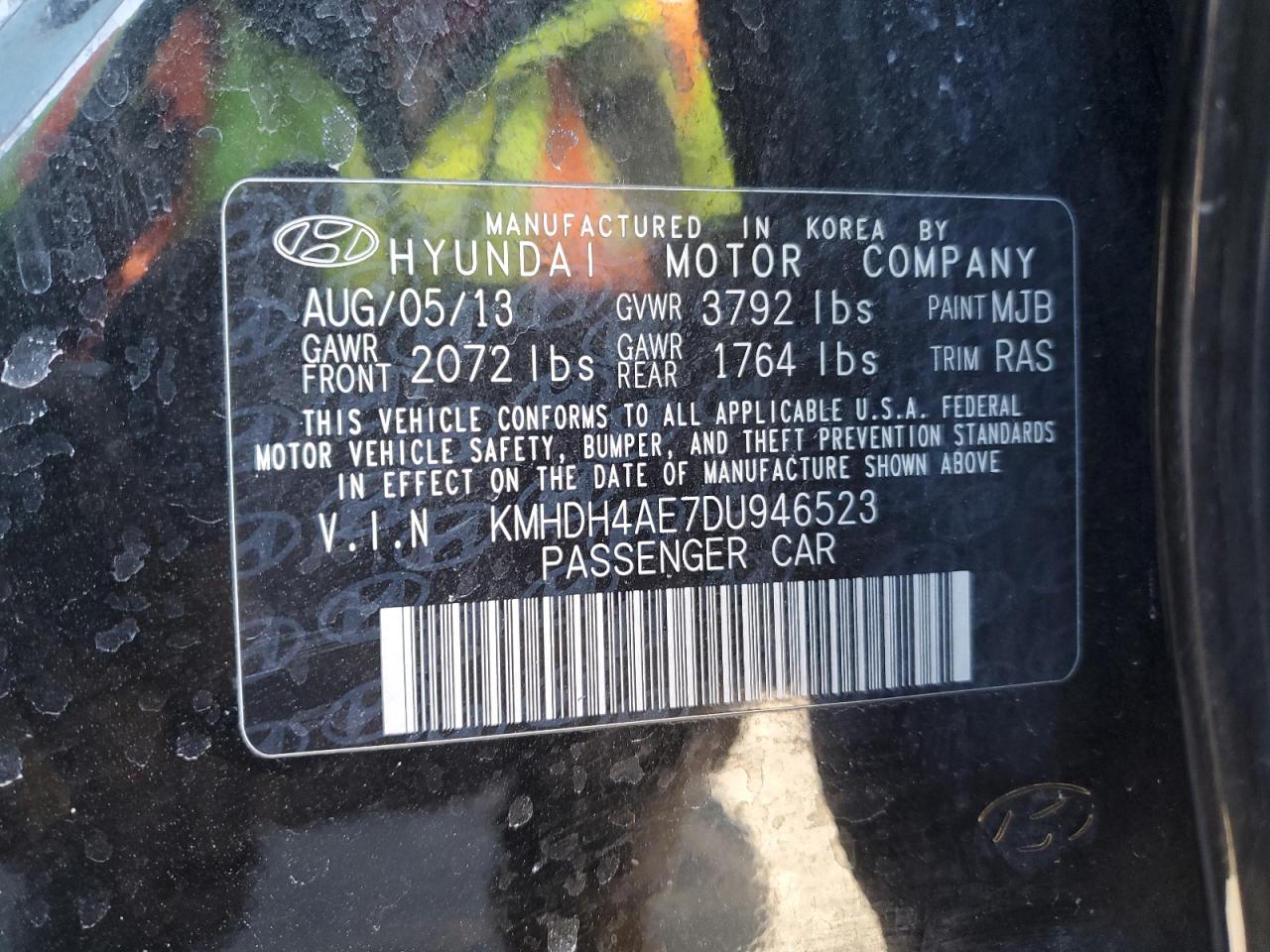2013 Hyundai Elantra - Image 12