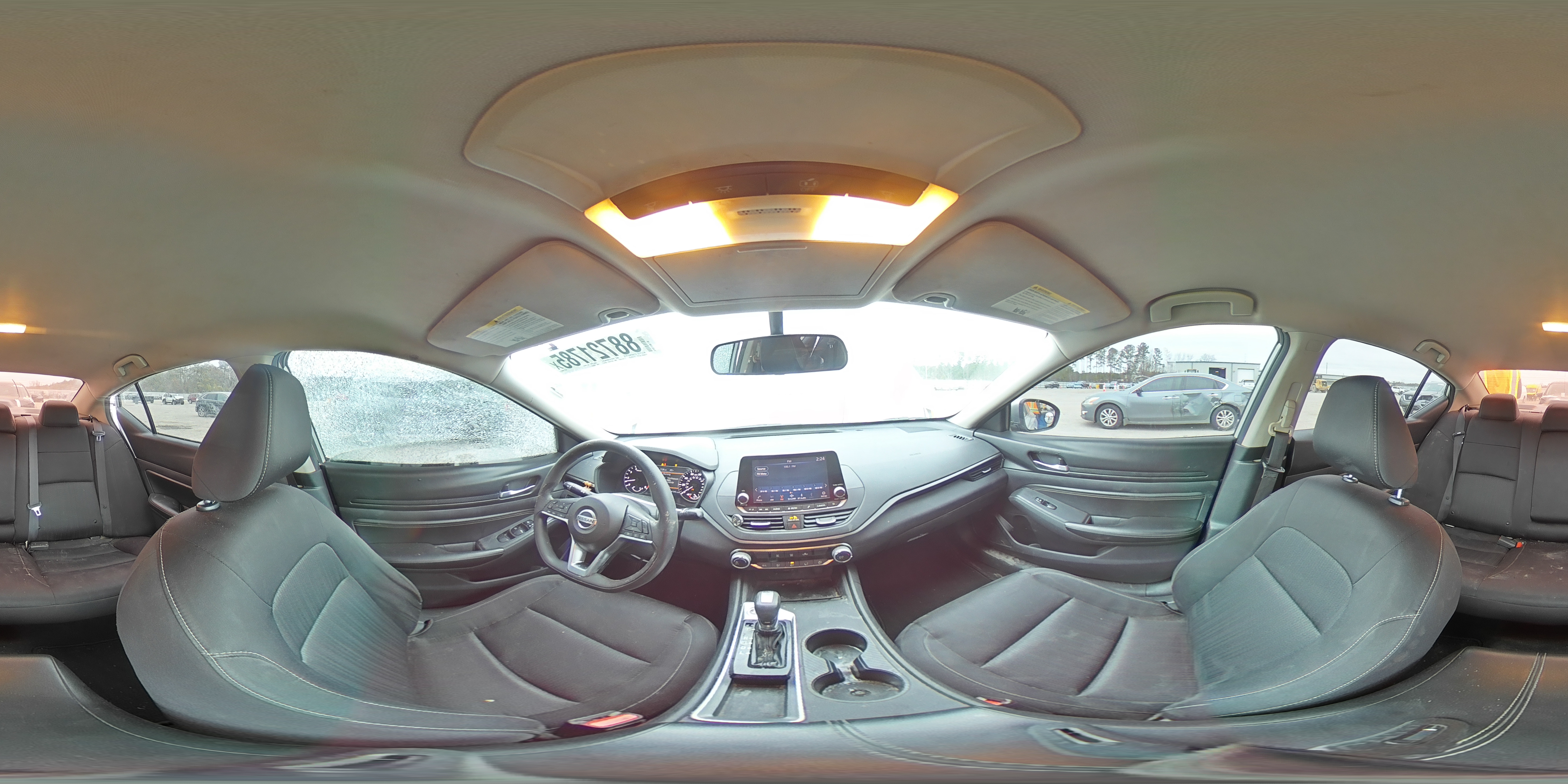 2020 Nissan Altima - Image 12