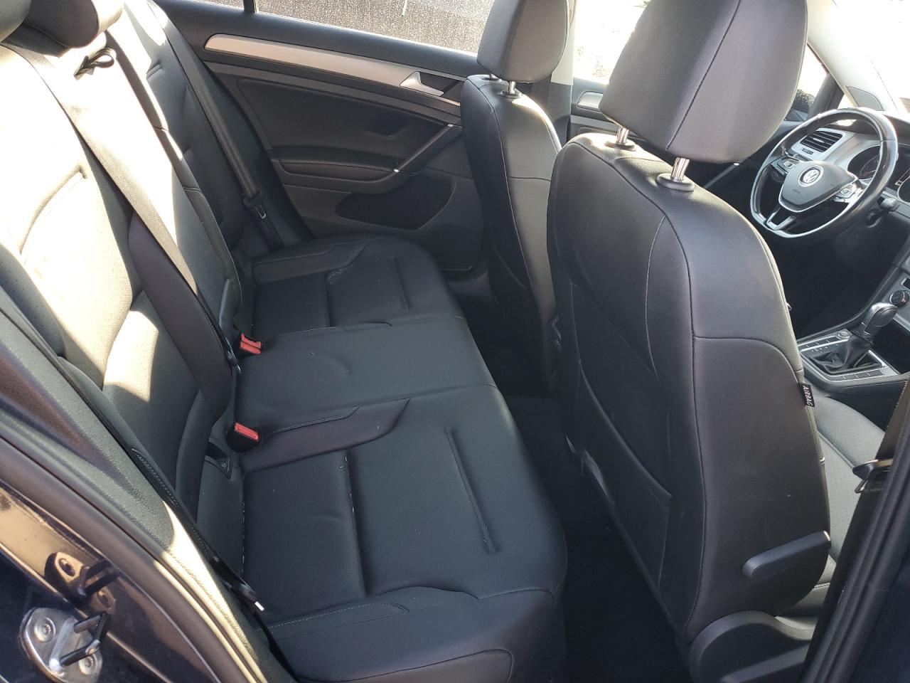 2016 Volkswagen Golf - Image 11