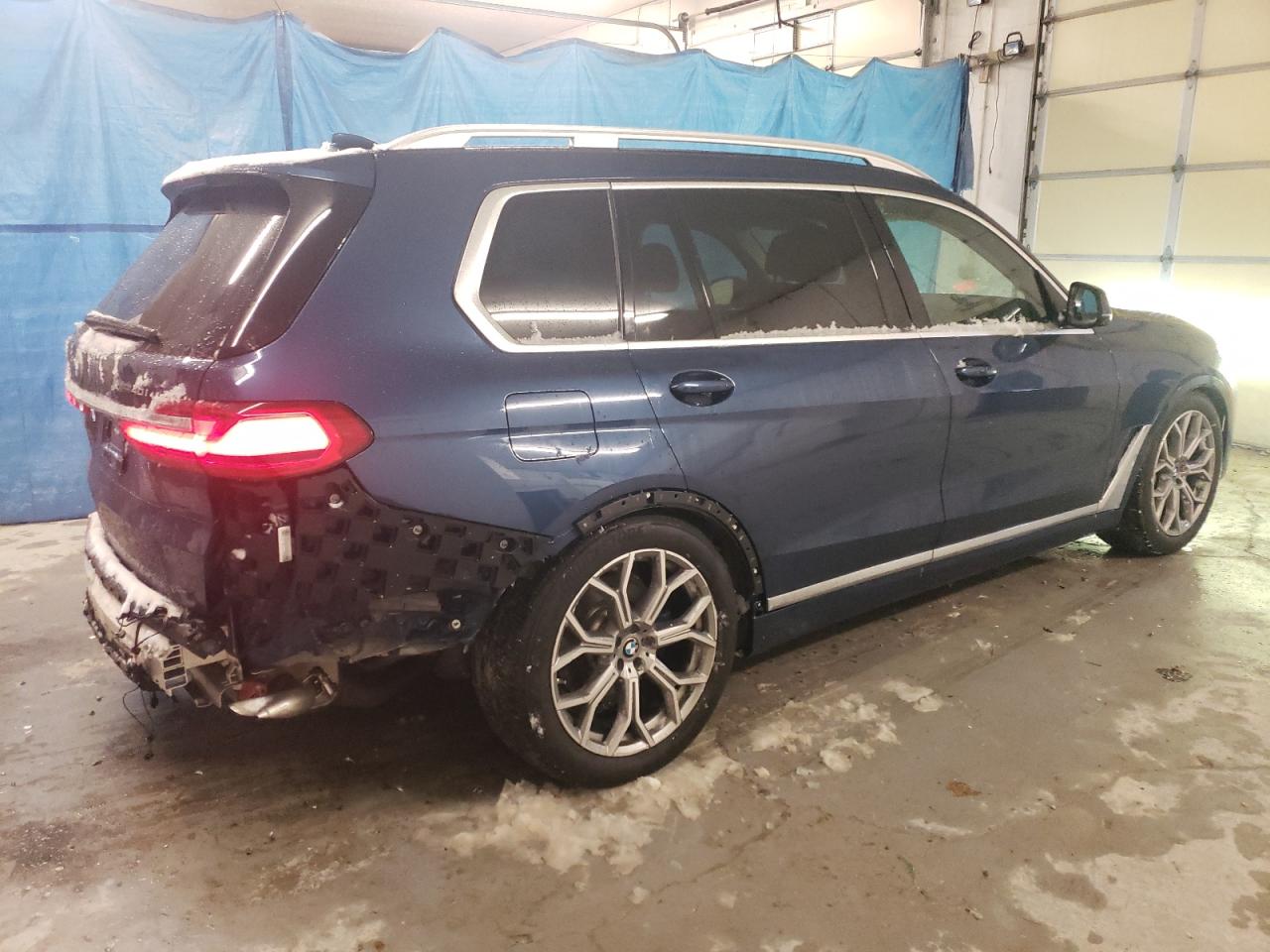 VIN 5UXCW2C08M9F08190 2021 BMW X7 no.3