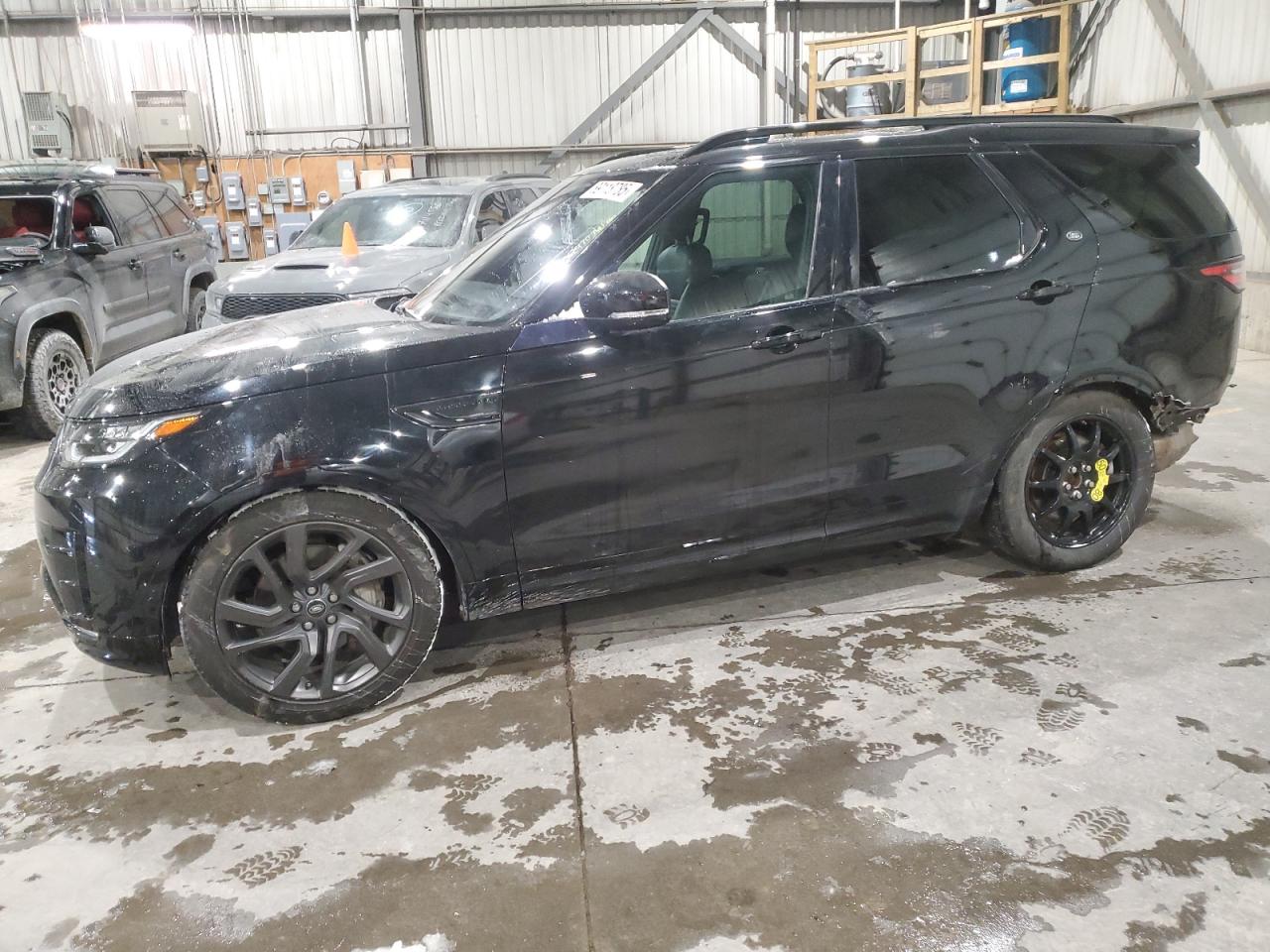 2019 Land Rover Discovery Hse for Sale in Montreal-est, QC - Rear End