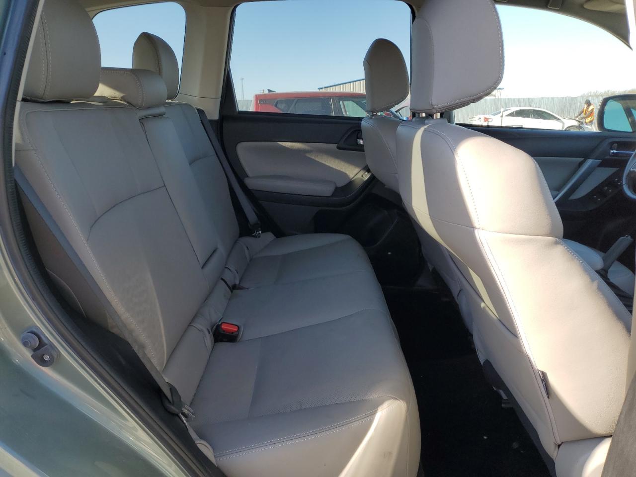 2016 Subaru Forester - Image 11