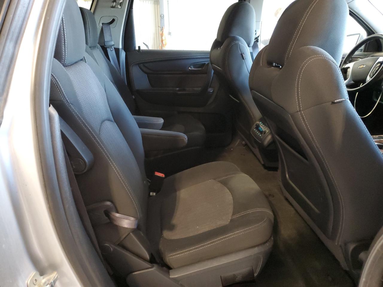2014 Chevrolet Traverse - Image 11