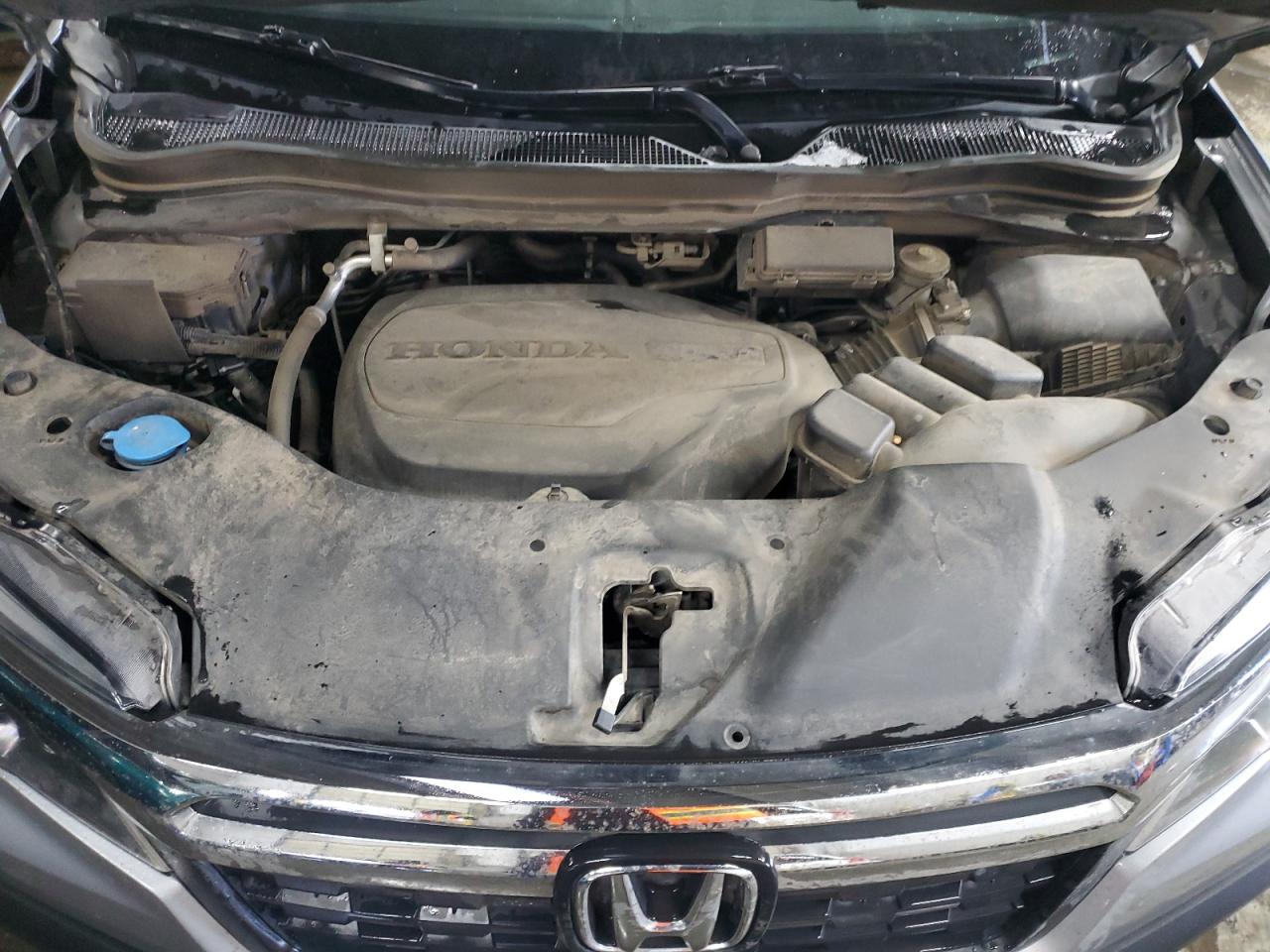 2018 Honda Ridgeline Rtl VIN: 5FPYK3F65JB001004 Lot: 89132755