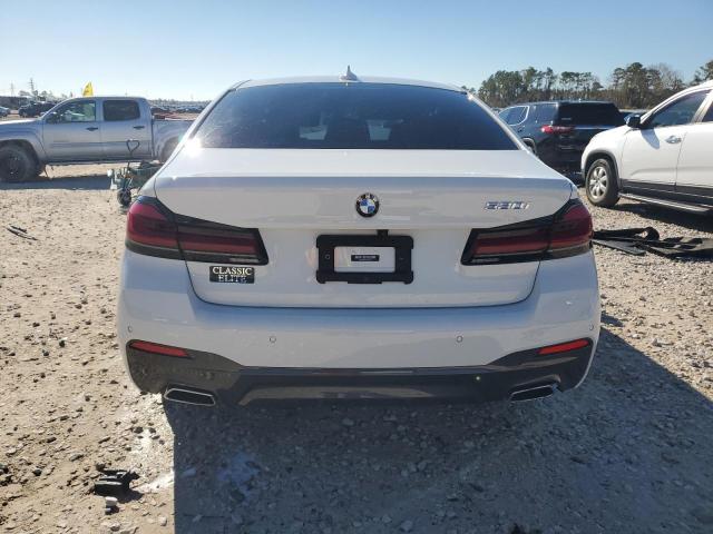  BMW 5 SERIES 2022 Белы