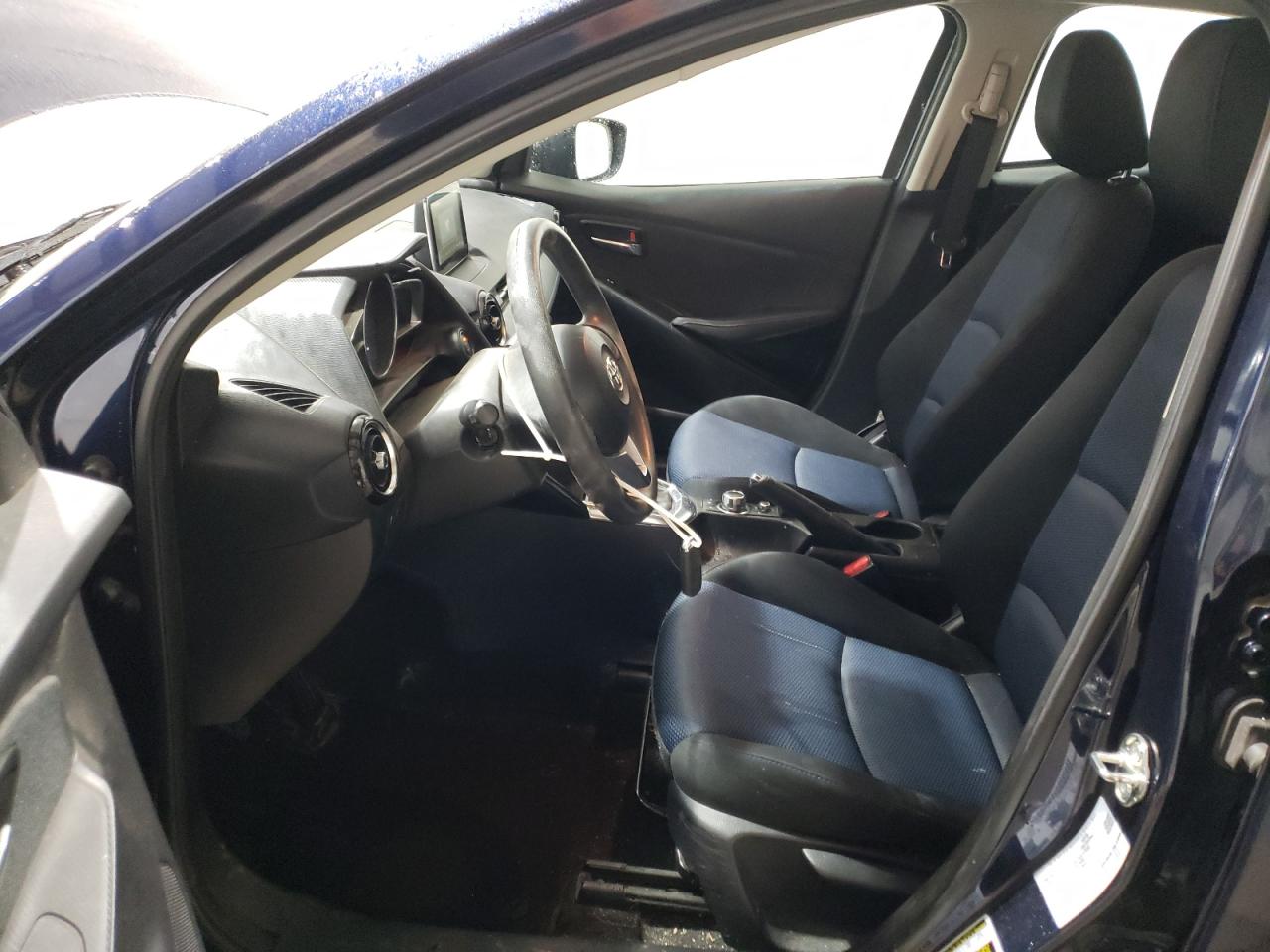 2017 Toyota Yaris - Image 7